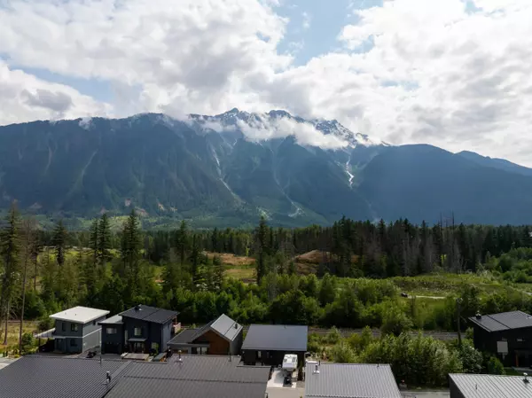 7661 Cerulean DR Pemberton, BC V0N 2L3