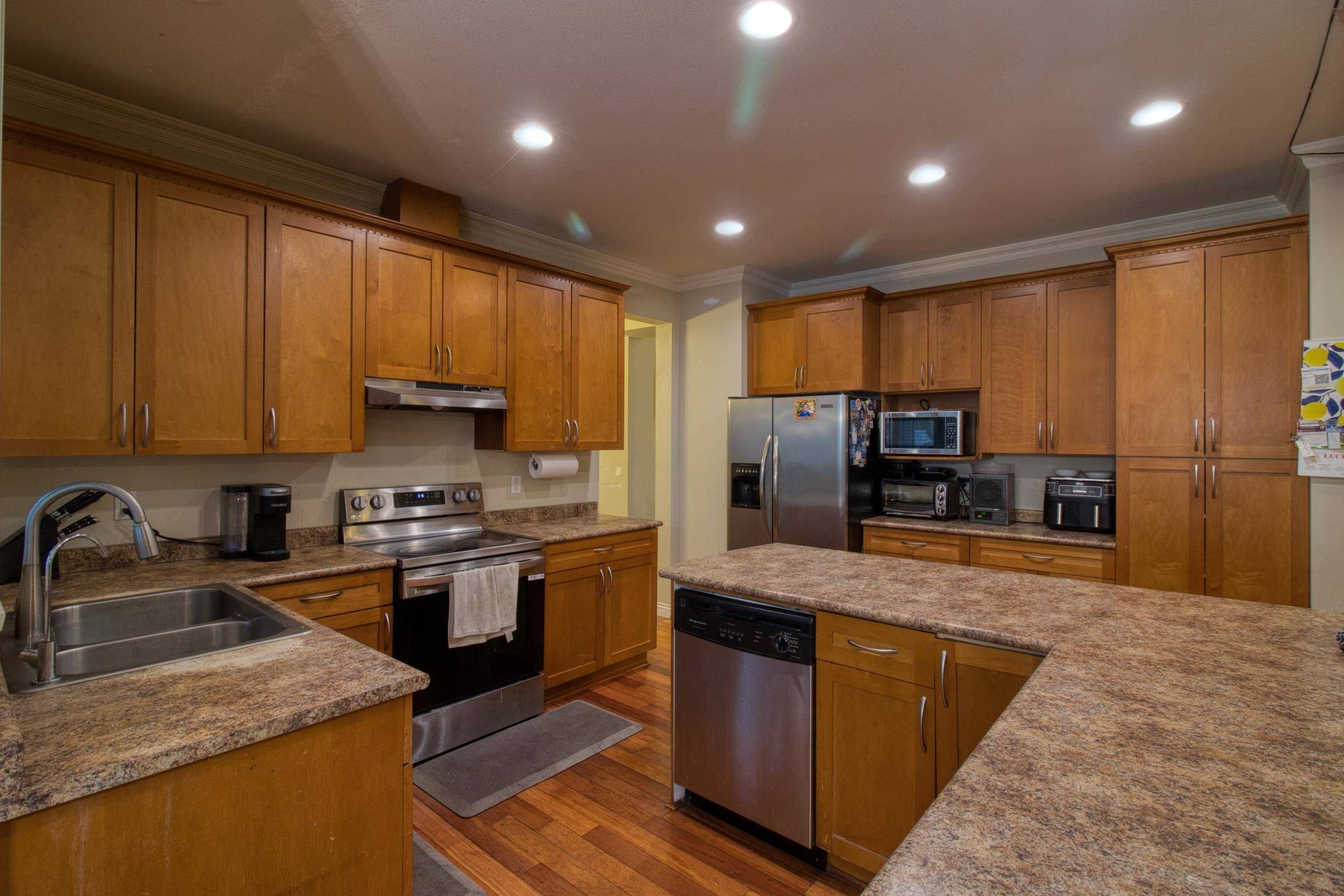 Surrey, BC V3S 5K9,14506 72a AVE