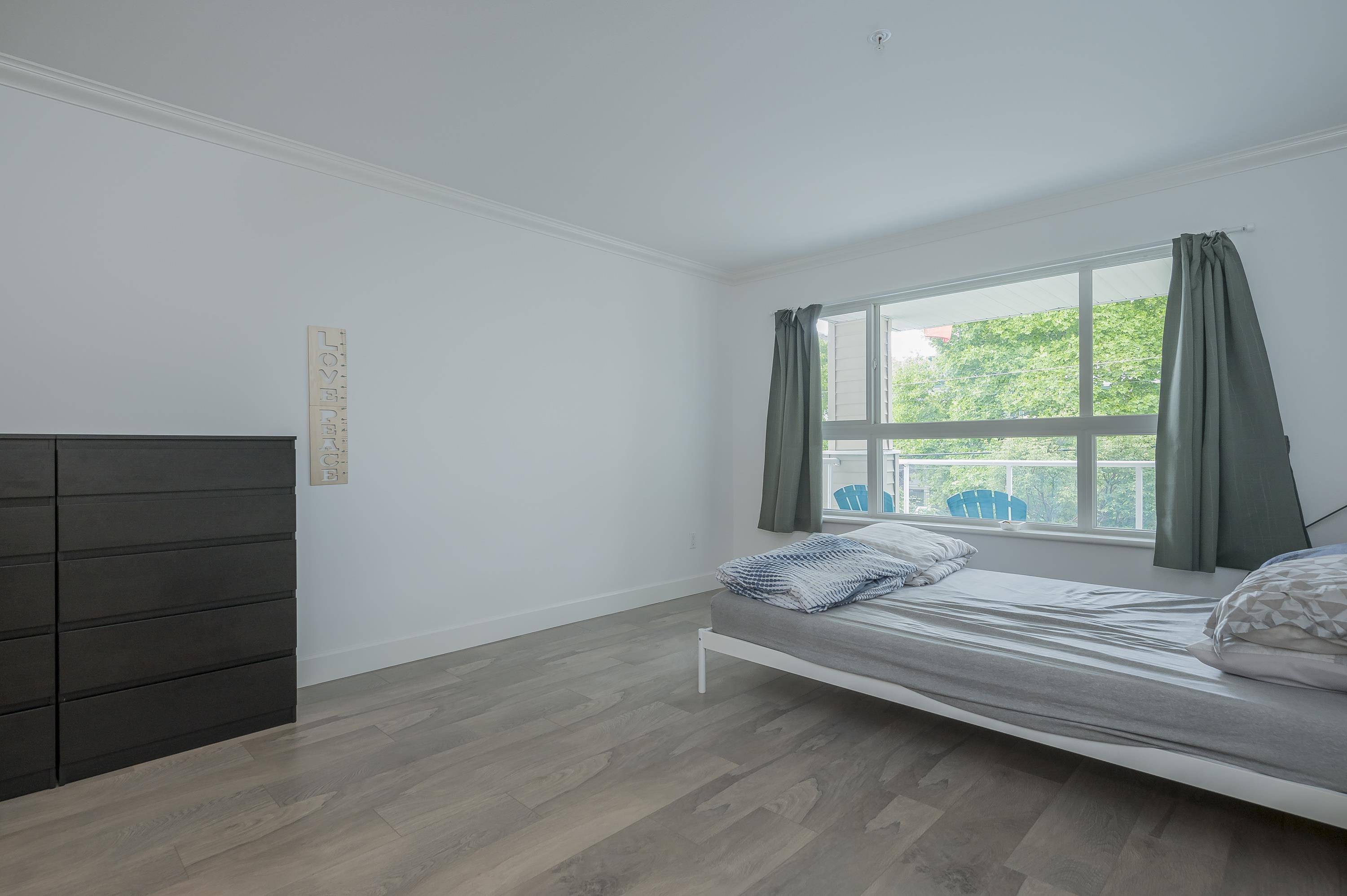1588 Best ST #311 White Rock, BC V4B 4G1