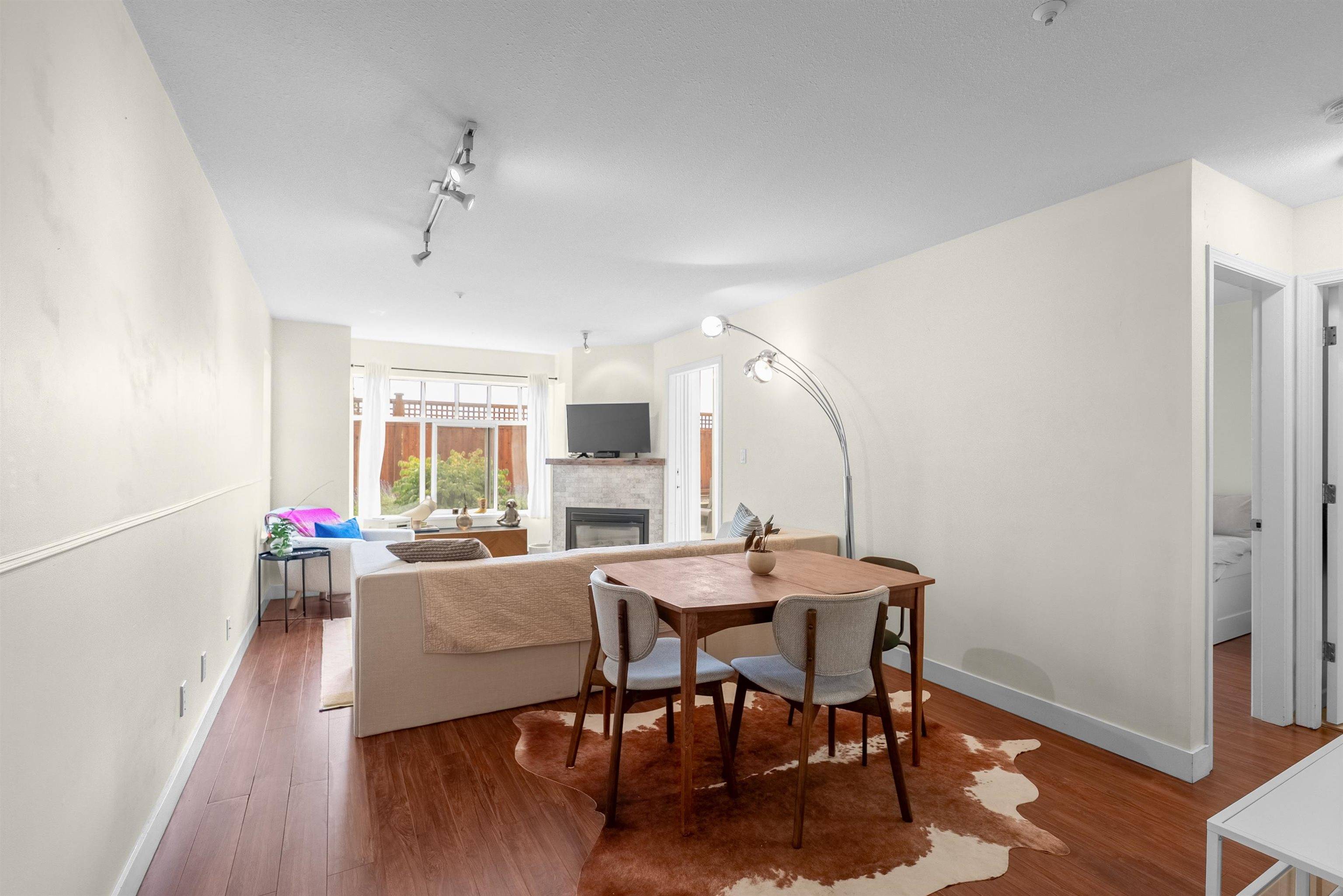 630 Roche Point DR #115 North Vancouver, BC V7H 3A1