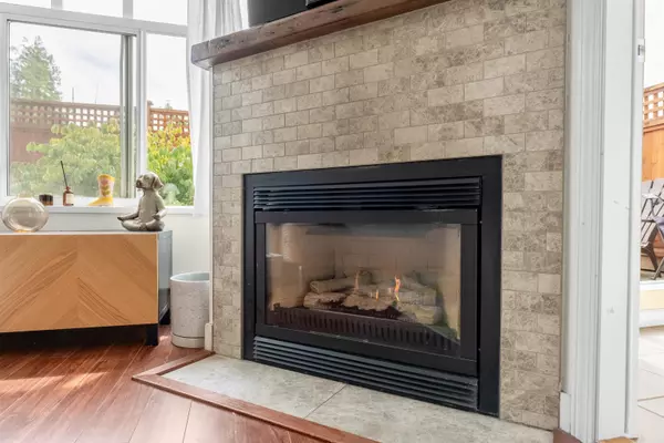 North Vancouver, BC V7H 3A1,630 Roche Point DR #115