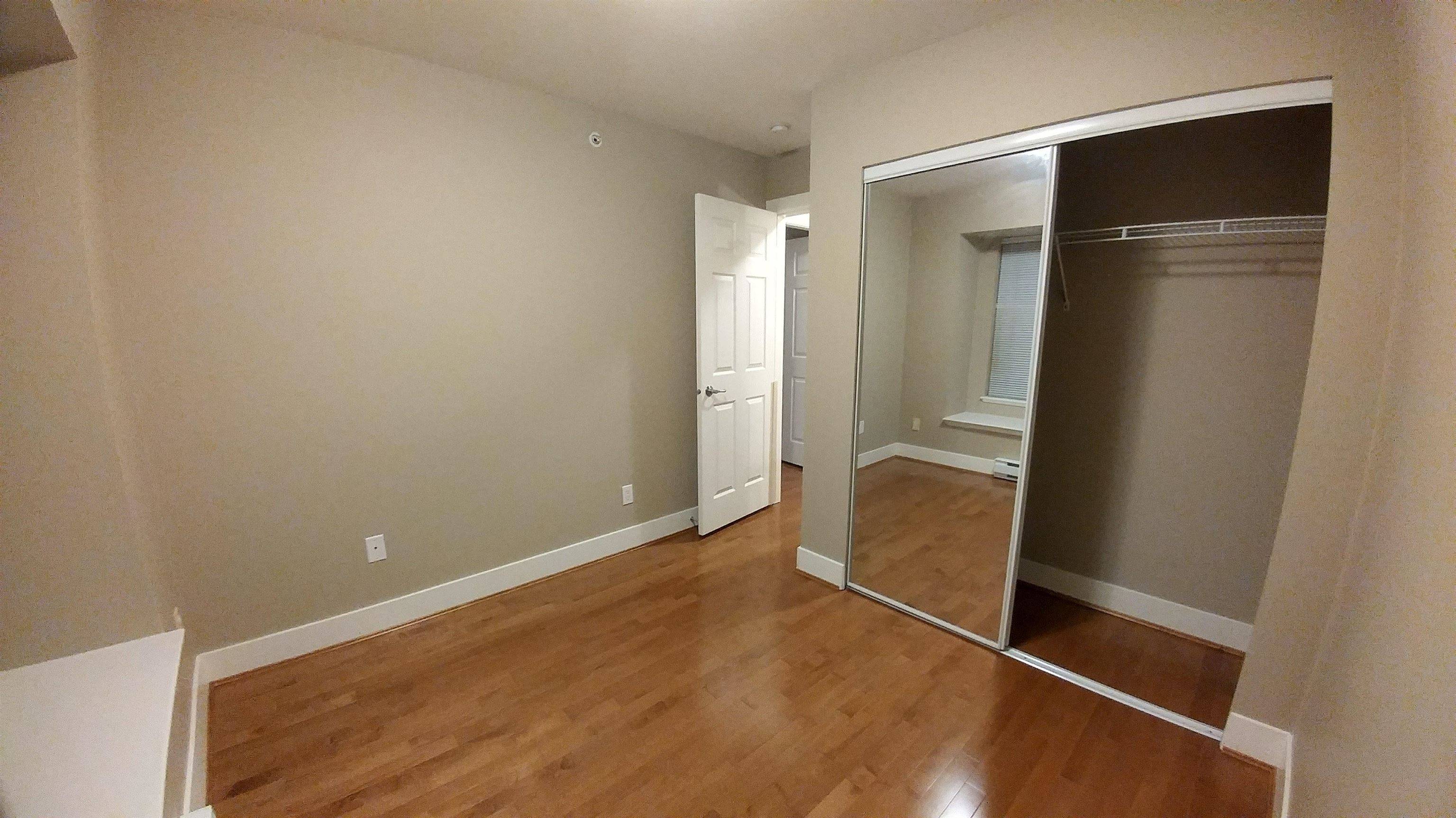 Burnaby, BC V5J 1W8,5155 Watling ST #203