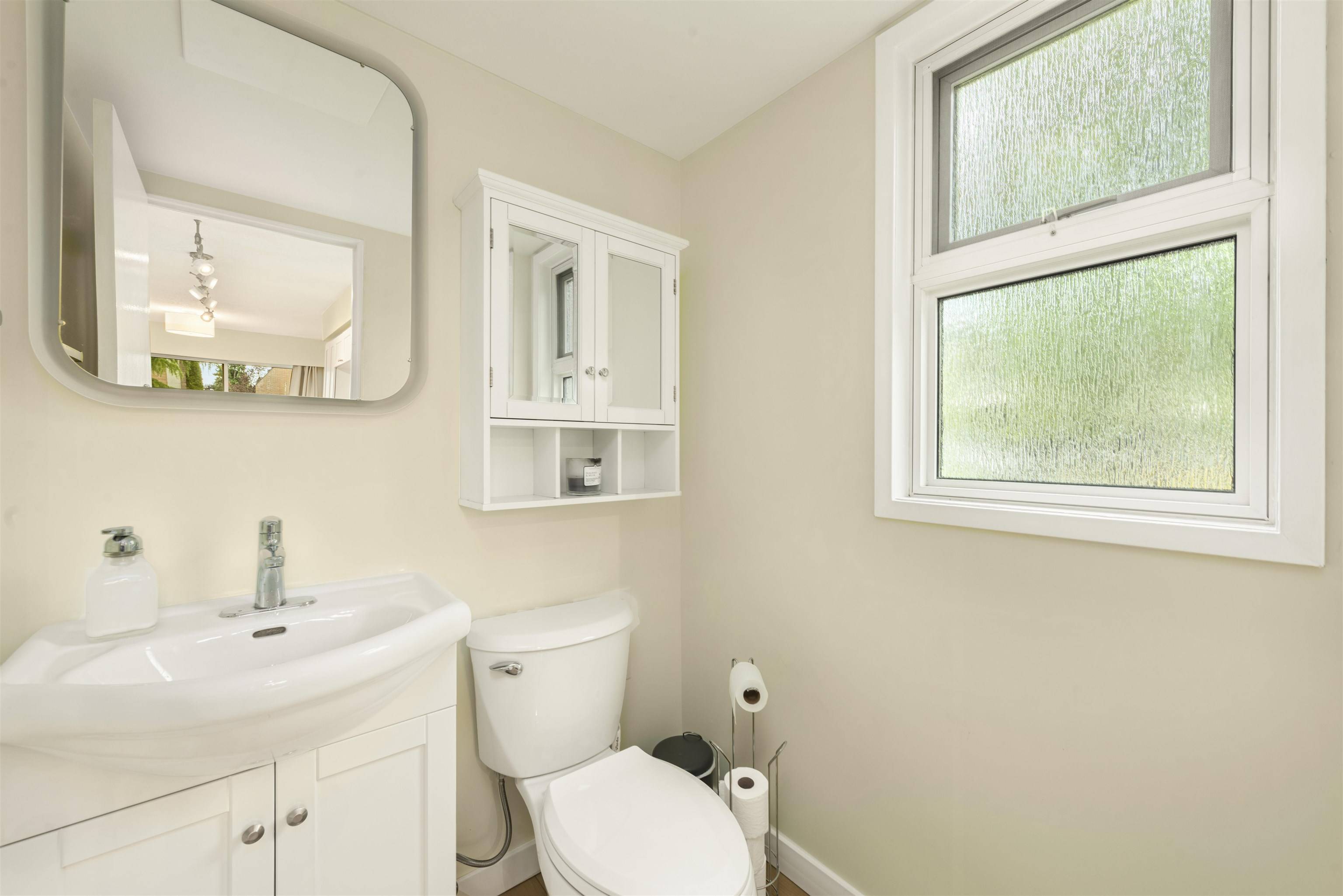 10902 Ryan RD Richmond, BC V7A 2G4