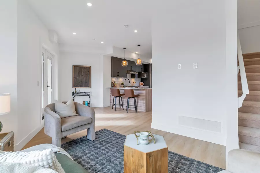 4829 48 AVE #1, Ladner, BC V4K 1V2
