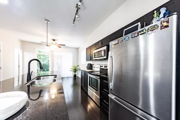 Surrey, BC V3X 0E3,14356 63a AVE #78