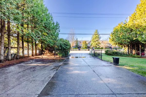 Richmond, BC V6Y 2T3,7140 No. 4 RD