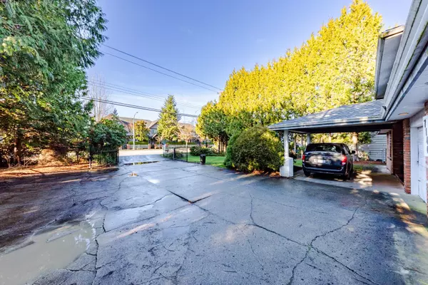 Richmond, BC V6Y 2T3,7140 No. 4 RD