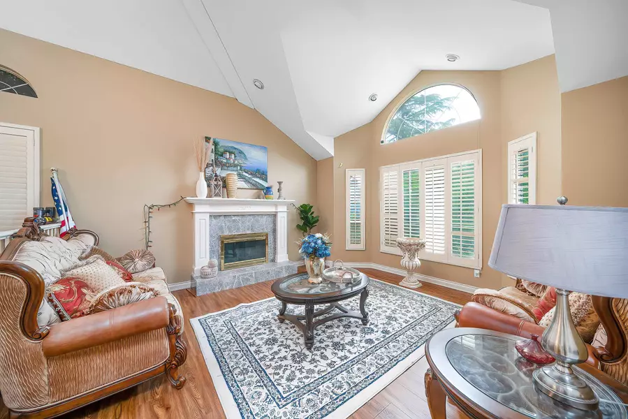 15007 75 AVE, Surrey, BC V3S 6S3