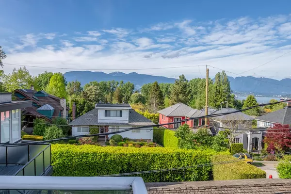 Vancouver, BC V6R 1G2,4389 Locarno CRES