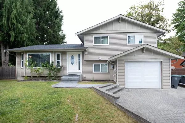 9222 132a ST, Surrey, BC V3V 7E1