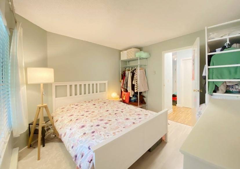 7571 Moffatt RD #220 Richmond, BC V6Y 3N1