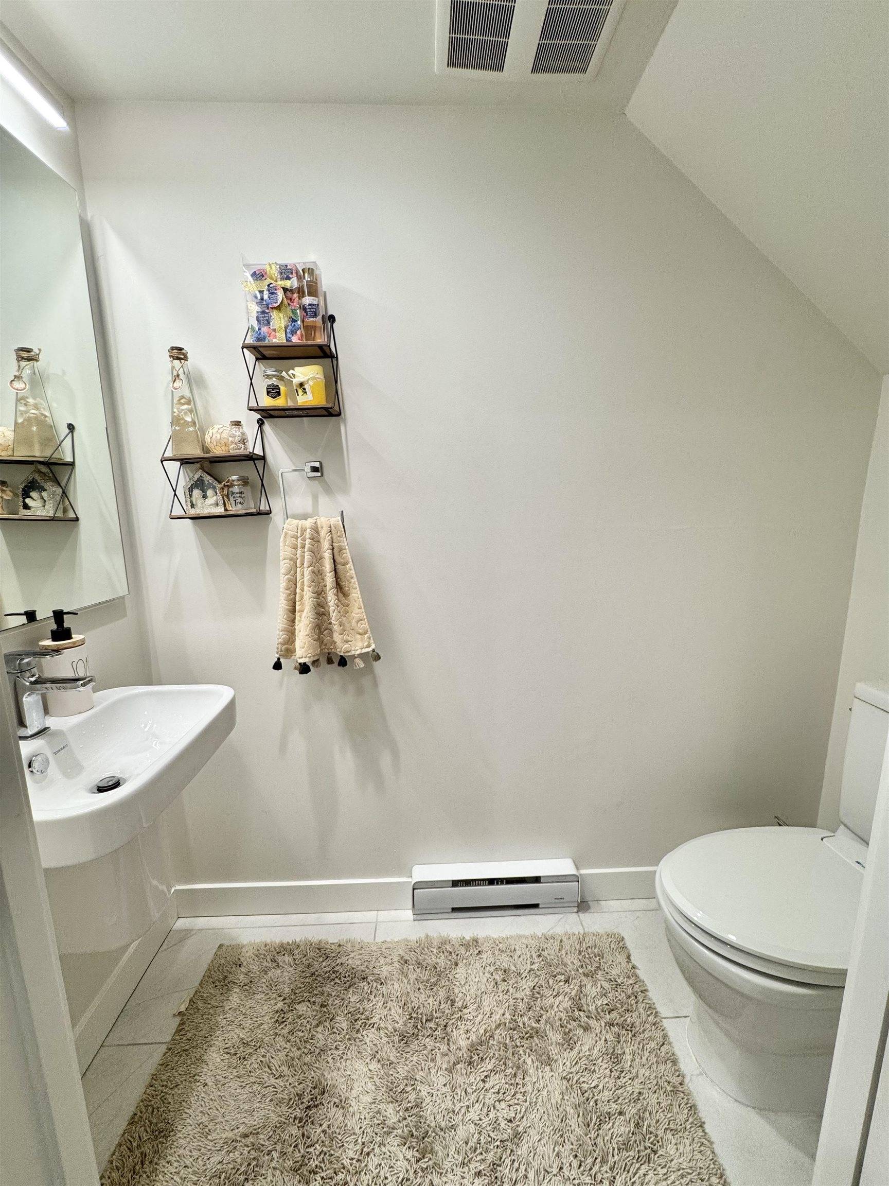 708 Lea AVE #229 Coquitlam, BC V3J 4H5