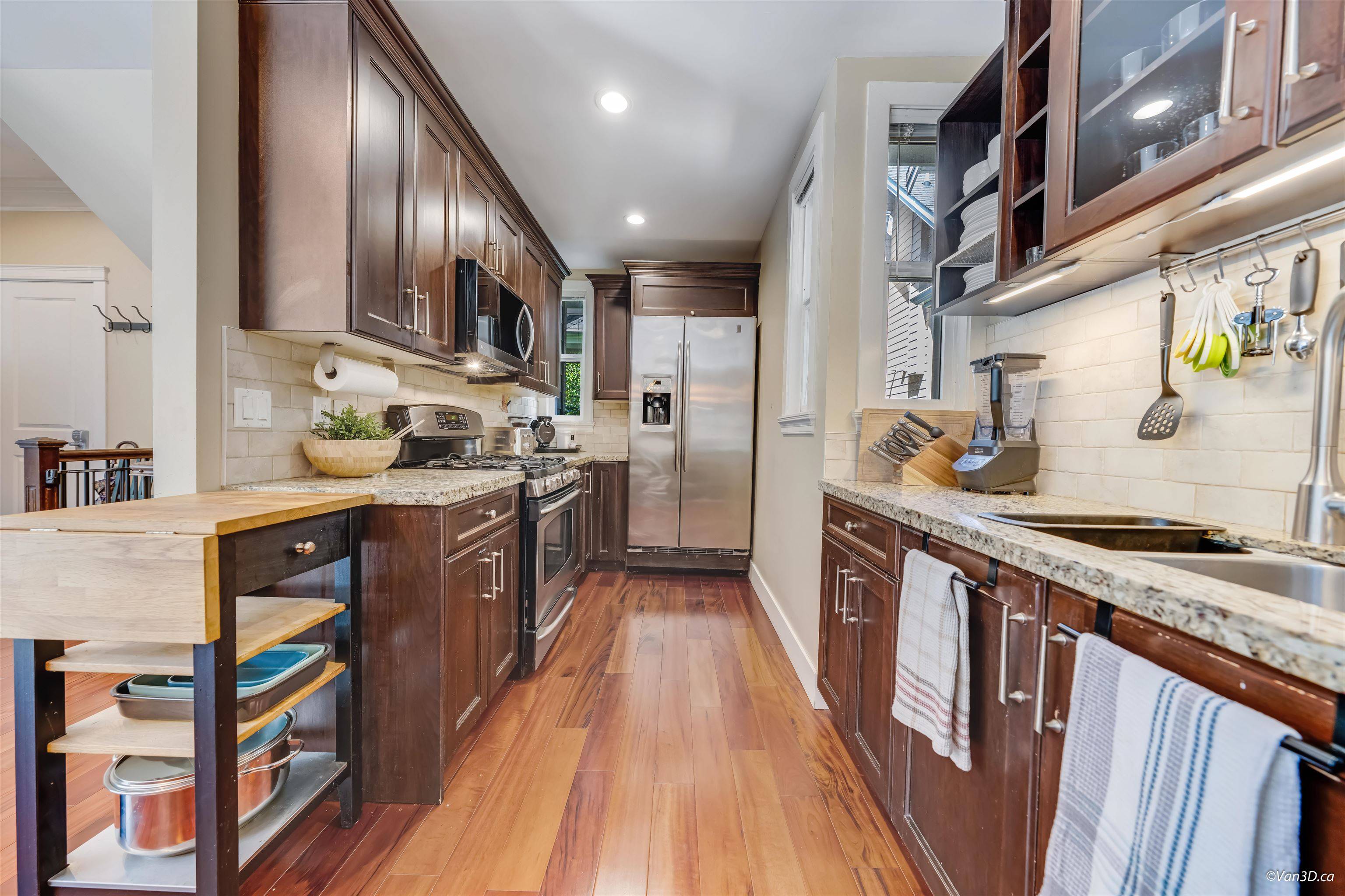 1626 St. Andrews AVE North Vancouver, BC V7L 3L6
