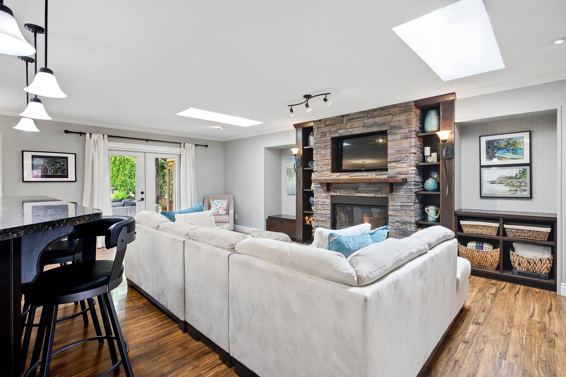 23616 Tamarack LN Maple Ridge, BC V2W 1B3
