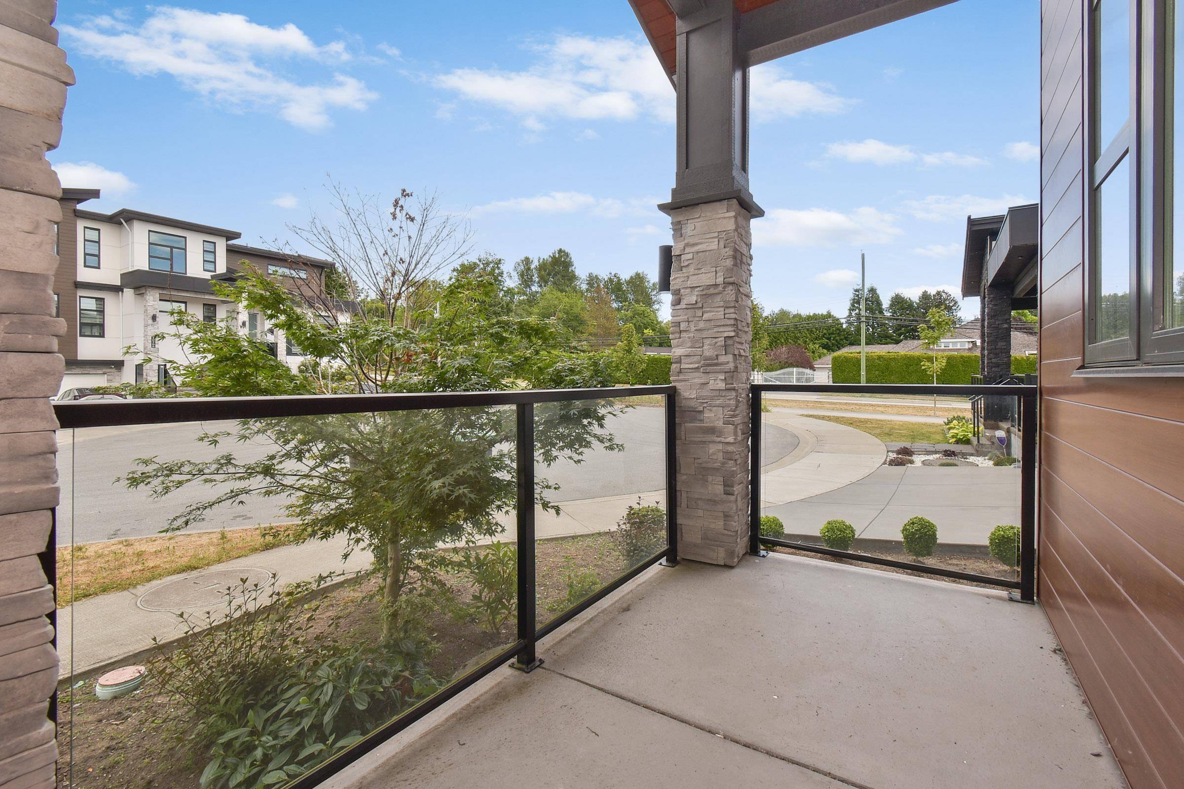 Surrey, BC V3Z 0B4,16782 18b AVE