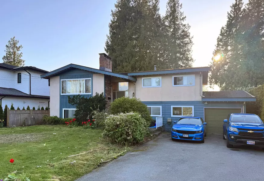 273 52a ST, Delta, BC V4M 2Z7