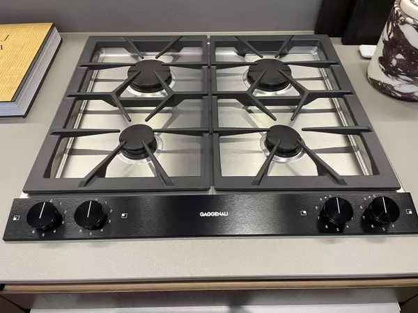 Vancouver, BC V6Z 1W2,1277 Hornby ST #3005