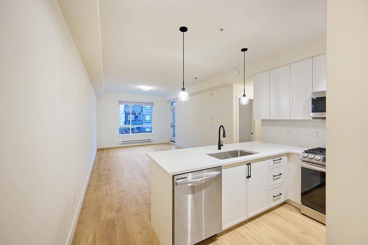 Langley, BC V2Y 3K9,7506 199a ST #225