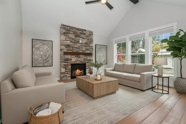 Lindell Beach, BC V2R 0Z4,43342 Creekside CIR