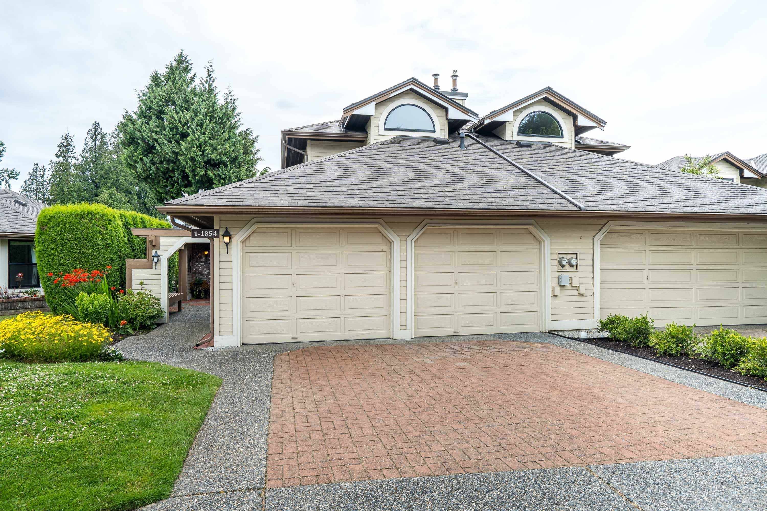 Surrey, BC V4A 6W9,1854 Southmere CRES #1