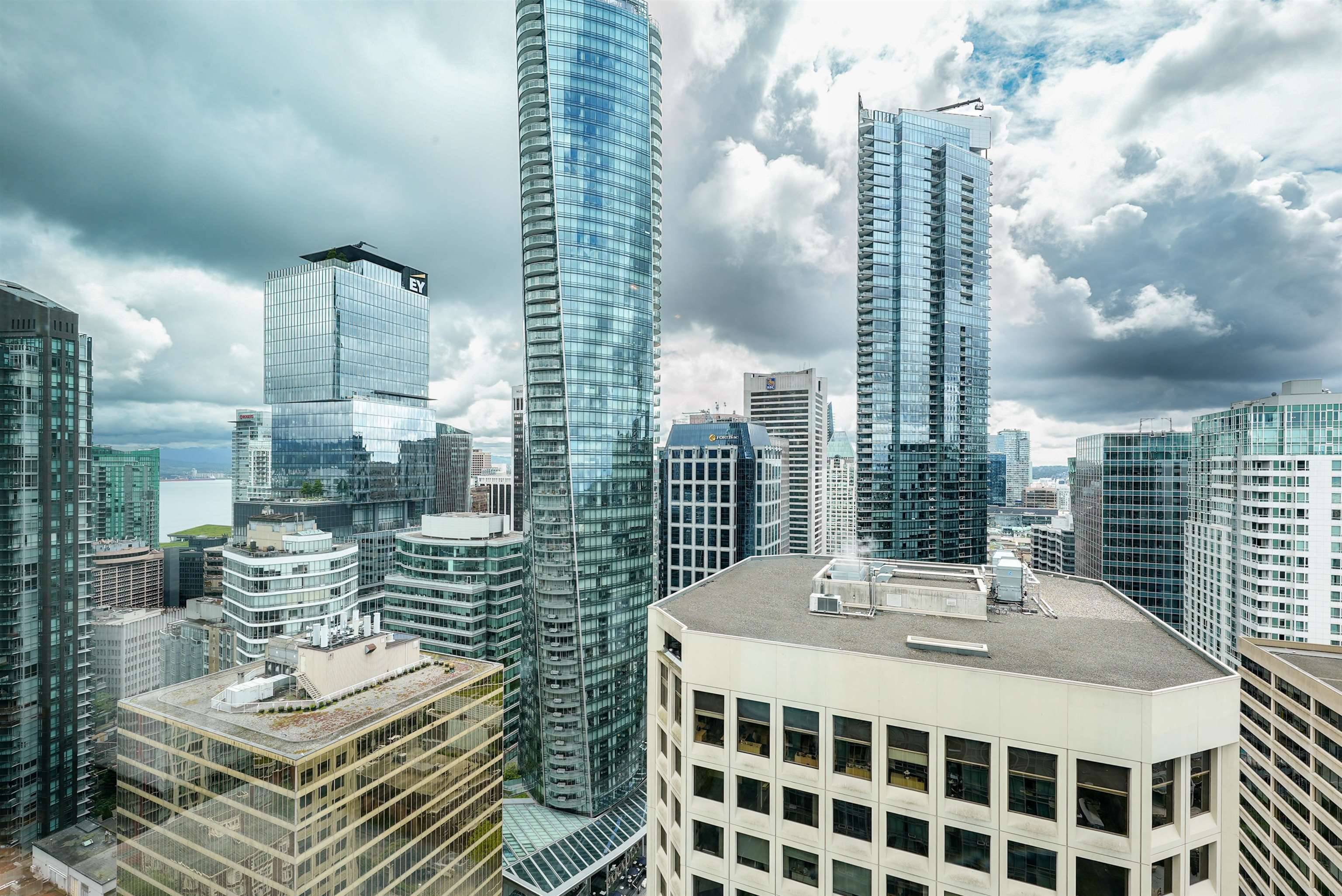 1200 W Georgia ST #3304 Vancouver, BC V6E 4R2