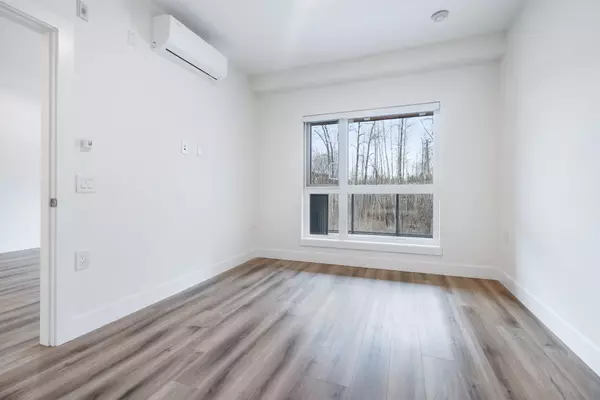 8447 202 ST #B310 Langley, BC V2Y 2B7