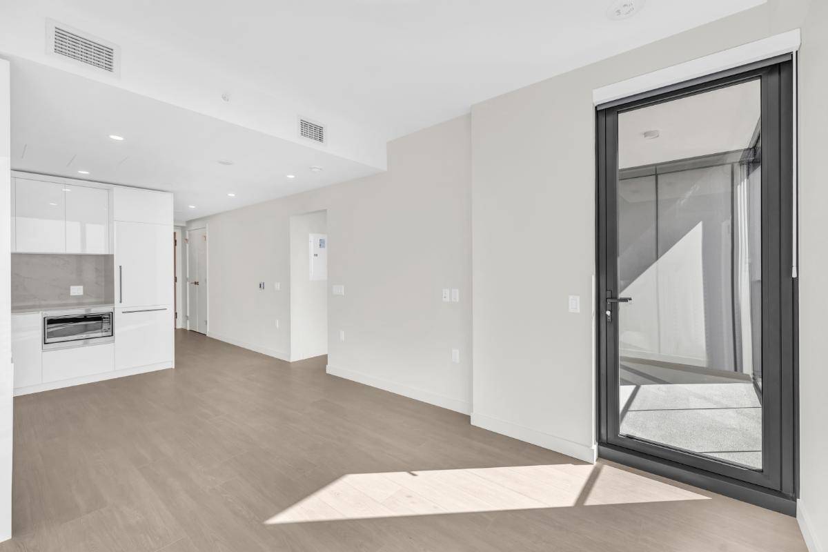 5987 Wilson AVE #3305 Burnaby, BC V5H 0L7