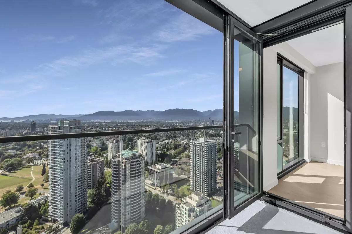 Burnaby, BC V5H 0L7,5987 Wilson AVE #3305