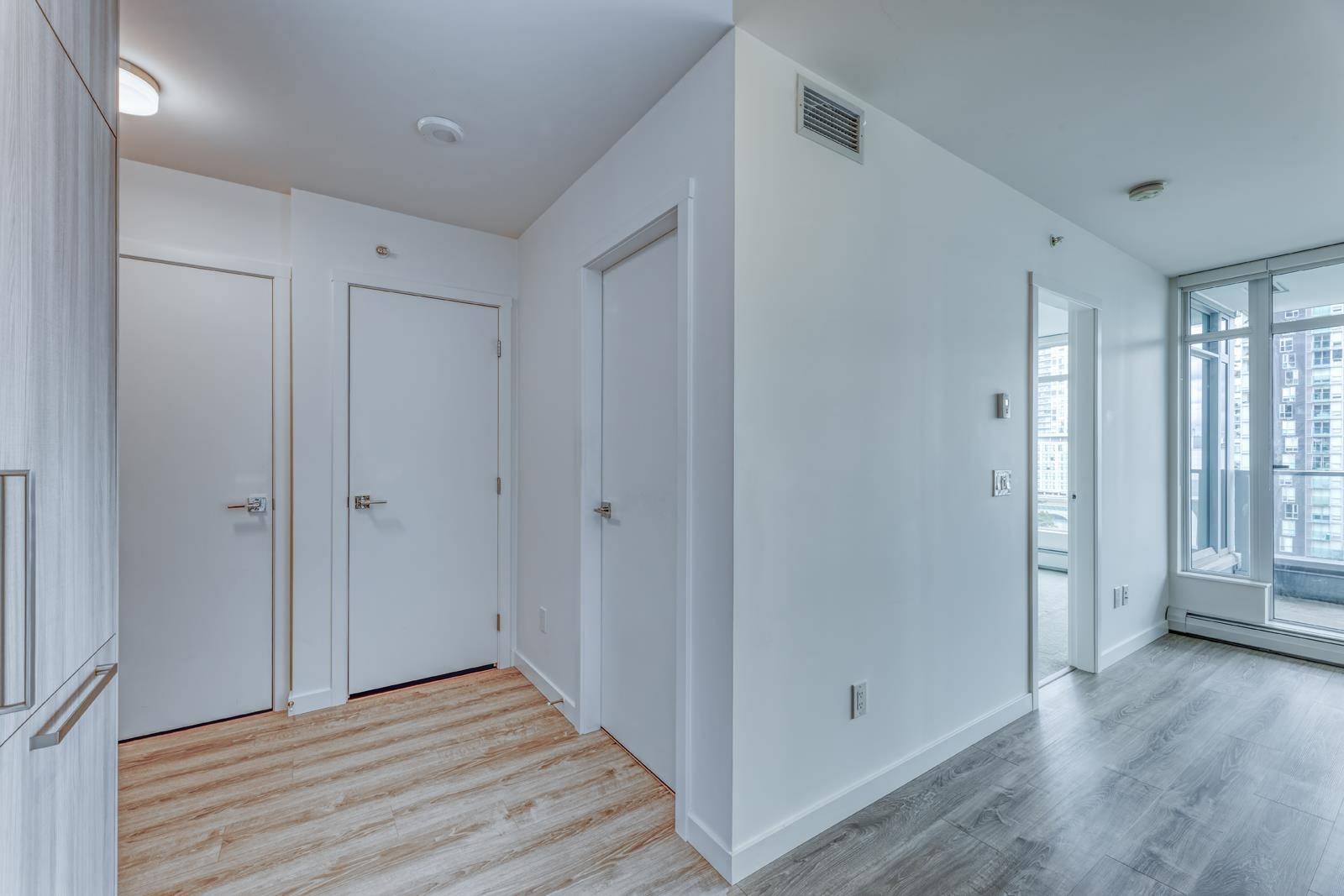 Surrey, BC V3T 0S1,13350 Central AVE #910