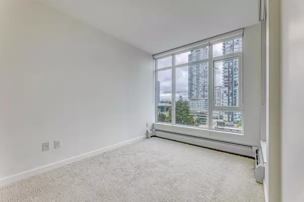 13350 Central AVE #910 Surrey, BC V3T 0S1