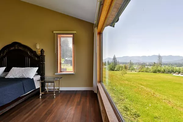 51860 Hack-Brown RD Chilliwack, BC V4Z 1L1