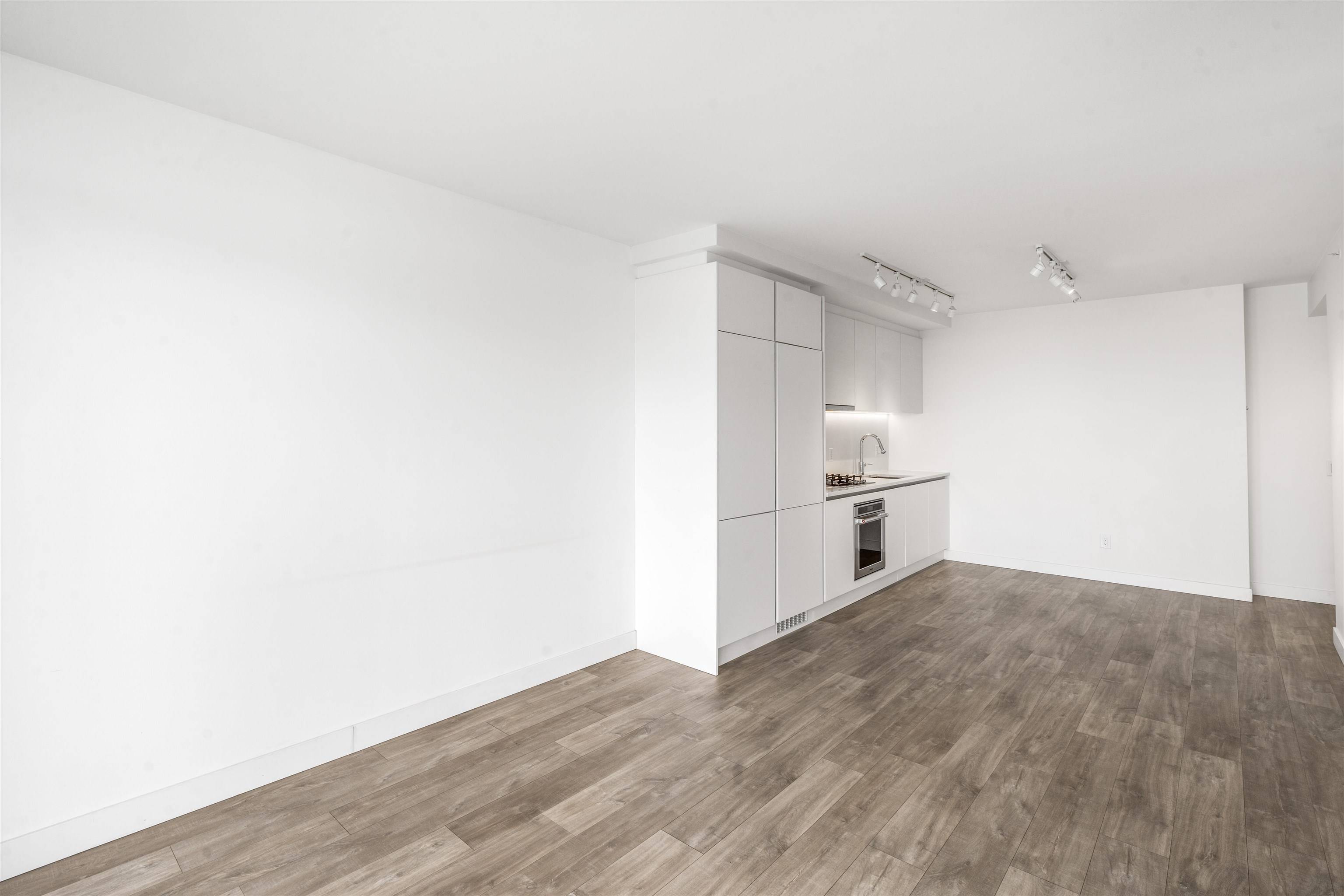 657 Whiting WAY #2903 Coquitlam, BC V3J 0J6