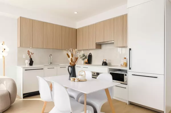 Langley, BC V3A 2G1,5398 207 ST #503