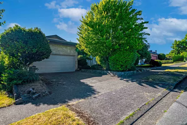 Vancouver, BC V5S 3K3,7791 Sparbrook CRES