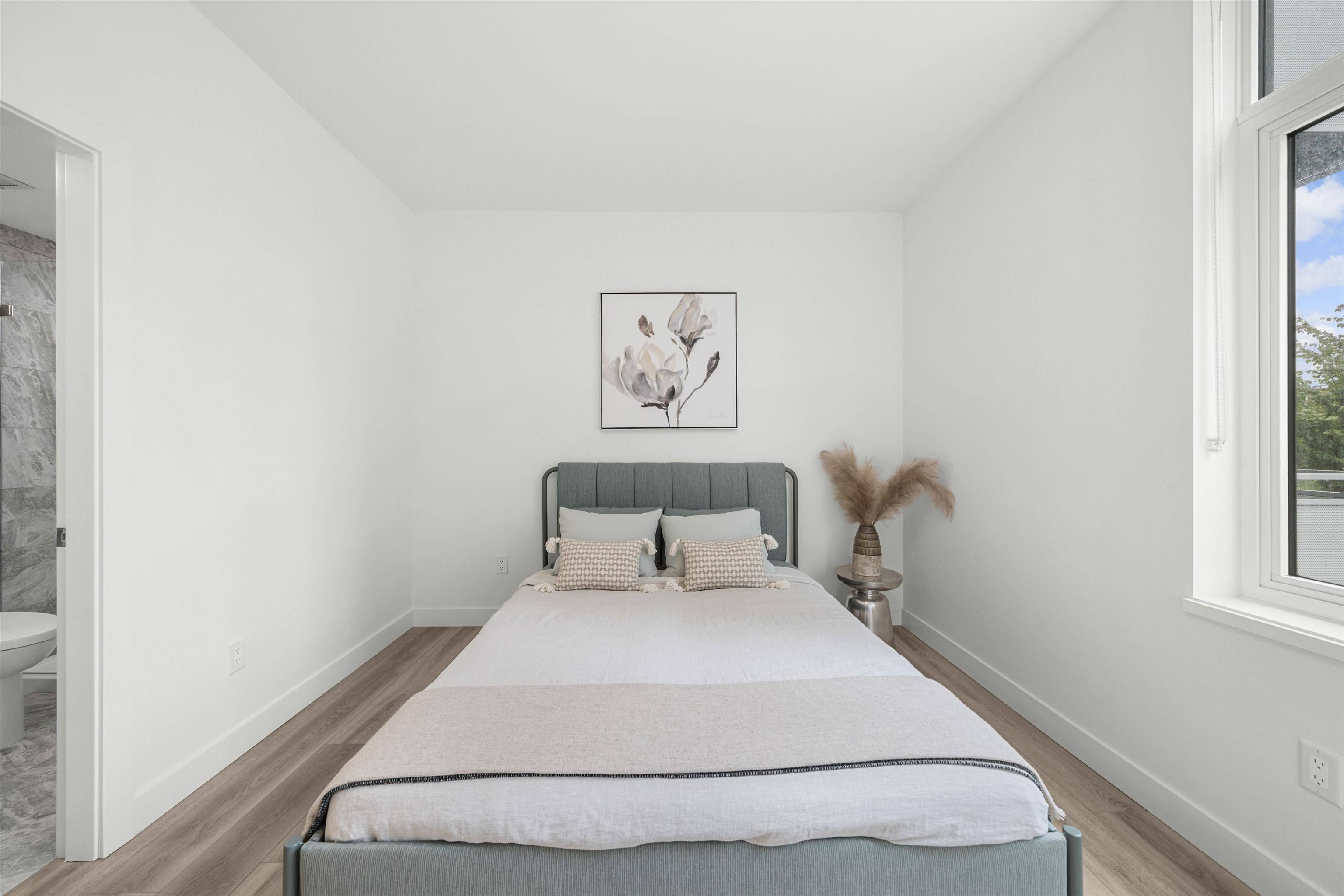 4433 Alaska ST #401 Burnaby, BC V5C 5T3