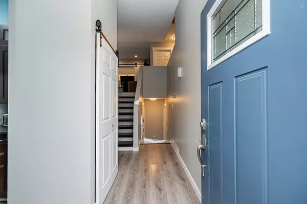 Surrey, BC V3W 7W5,12519 76a AVE