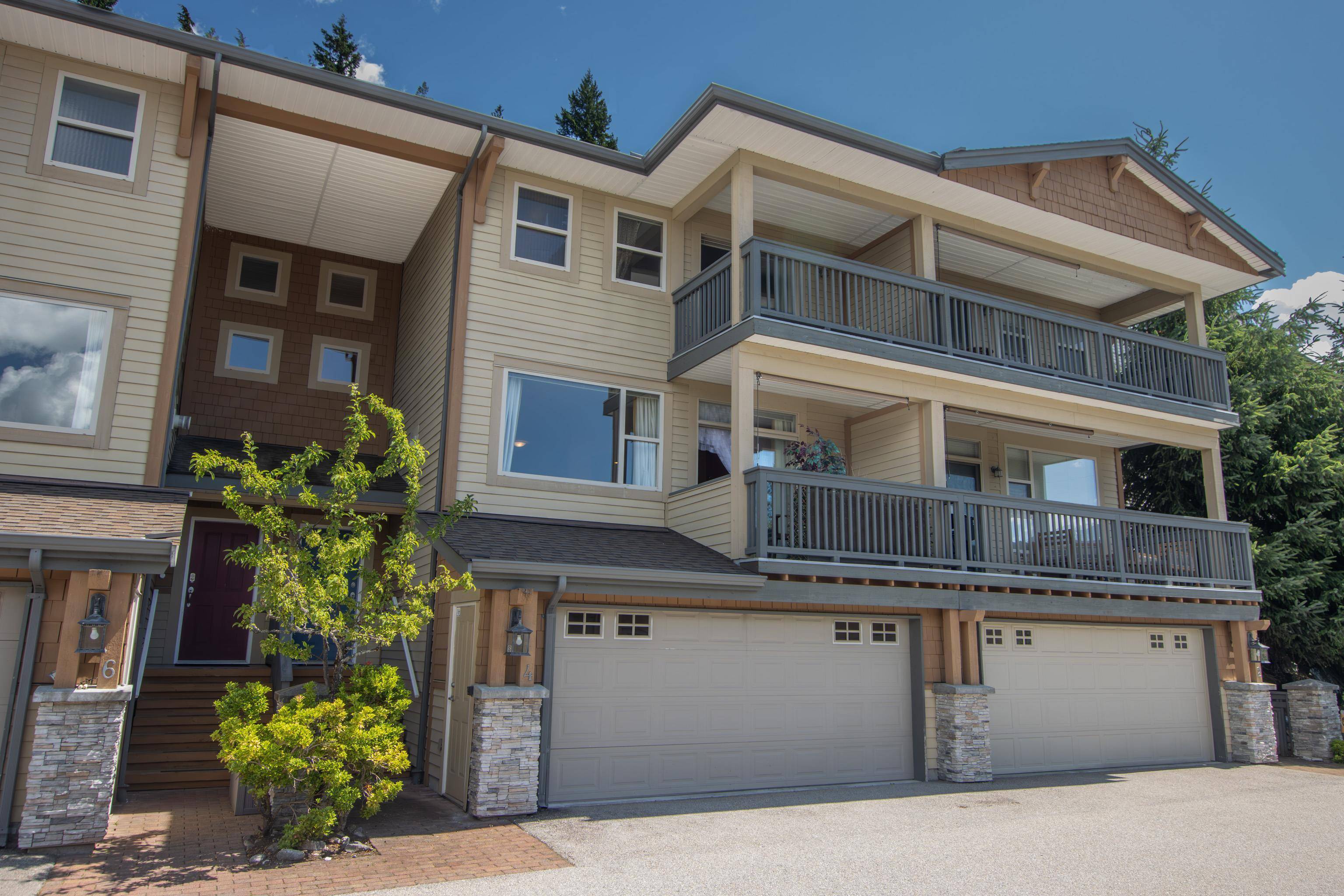 1024 Glacier View DR #4, Squamish, BC V8B 0G1