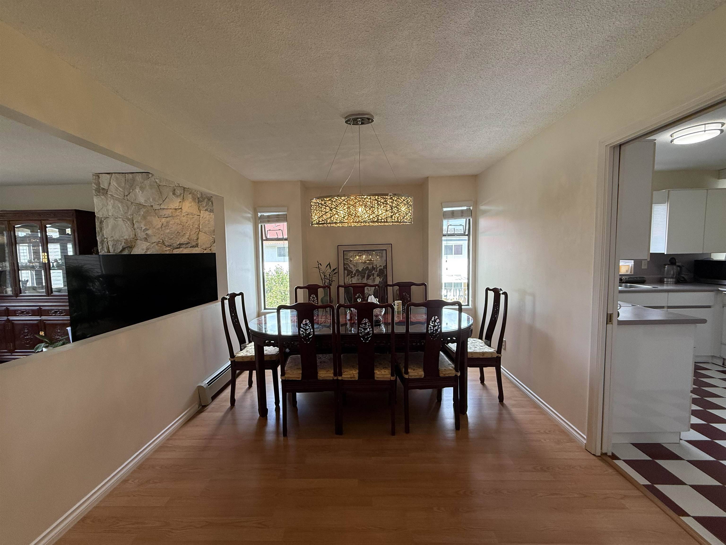 Richmond, BC V7C 5E6,67XX Cairns CT #Main House
