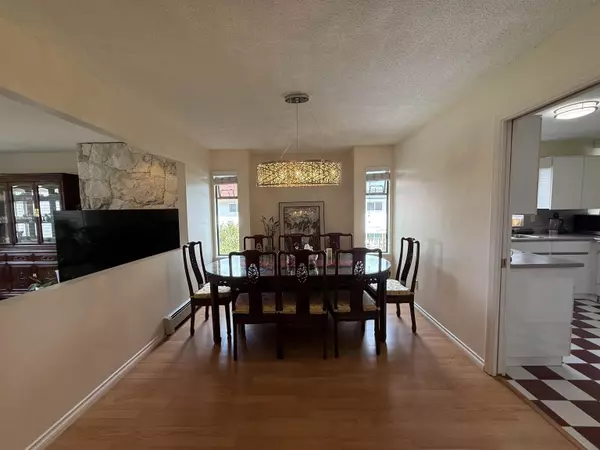 Richmond, BC V7C 5E6,67XX Cairns CT #Main House
