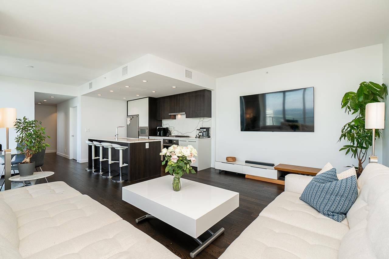 Coquitlam, BC V3J 0K7,567 Clarke RD #4601