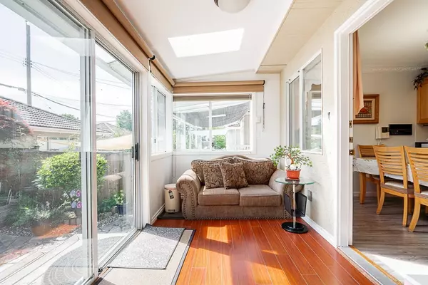 Vancouver, BC V6P 4T4,7938 Cartier ST