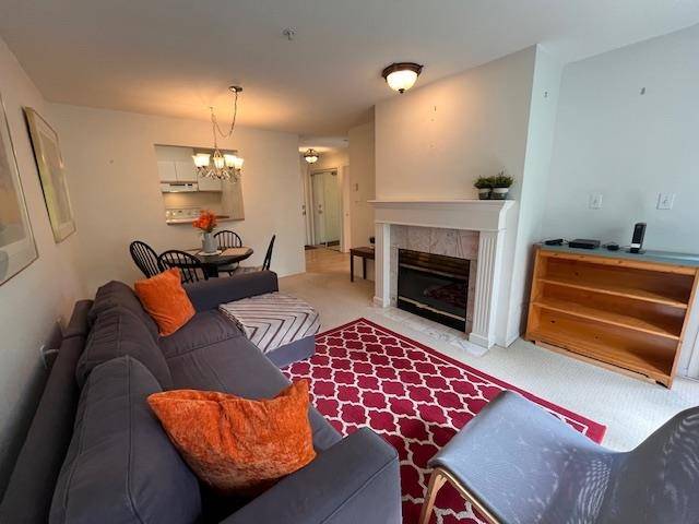 New Westminster, BC V3L 5S7,55 Blackberry DR #403