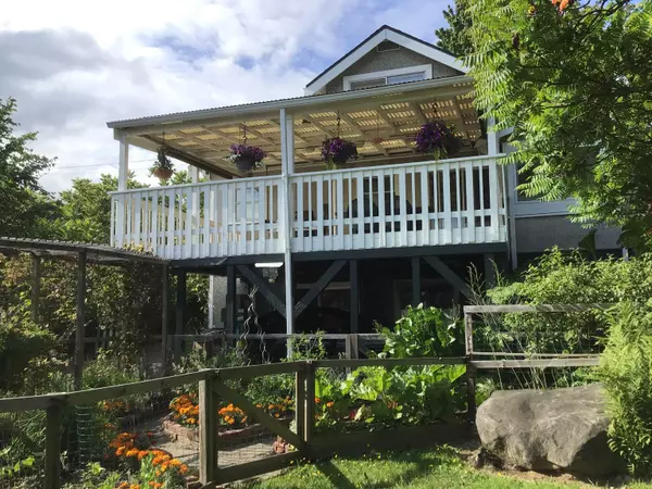 Coquitlam, BC V3K 2X6,1522 Rochester AVE