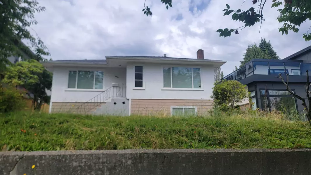 4661 Napier ST, Burnaby, BC V5C 3H6