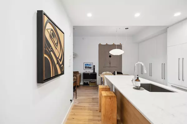 Port Moody, BC V3H 0M9,55 Klahanie DR #410