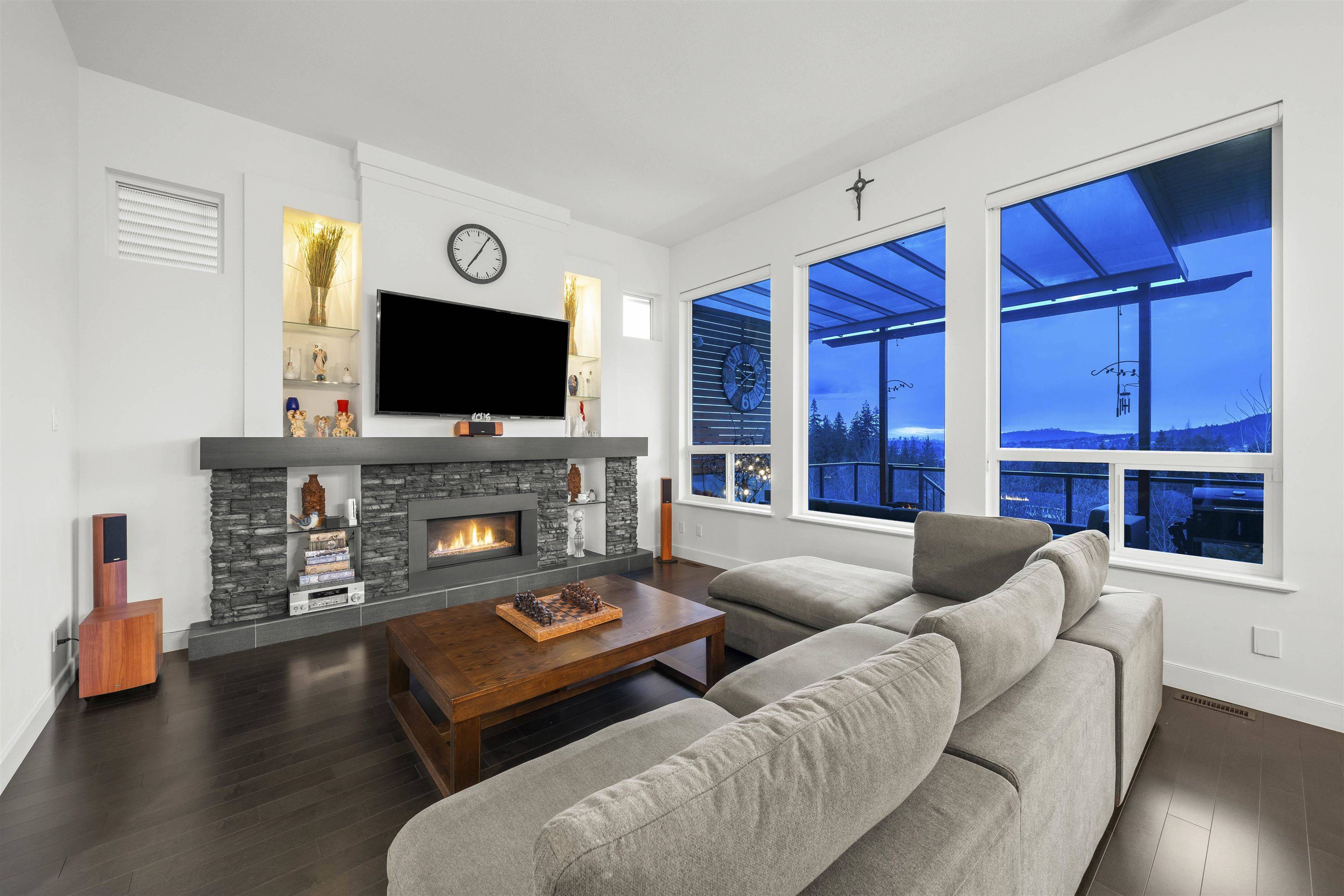 Coquitlam, BC V3E 0J6,1510 Dayton ST