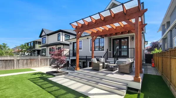 Vancouver, BC V6P 2B6,781 W 61st AVE