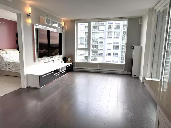 13696 100 AVE #3802, Surrey, BC V3T 0L5