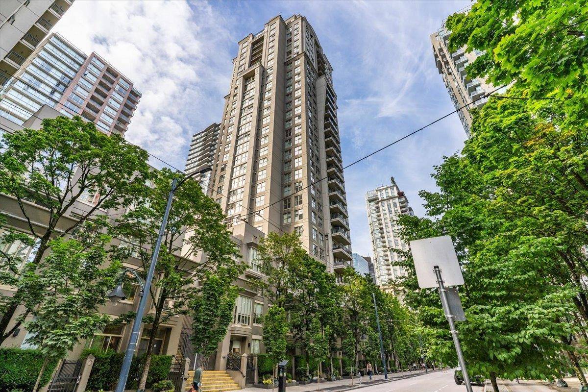 Vancouver, BC V6B 1A8,969 Richards ST #2402