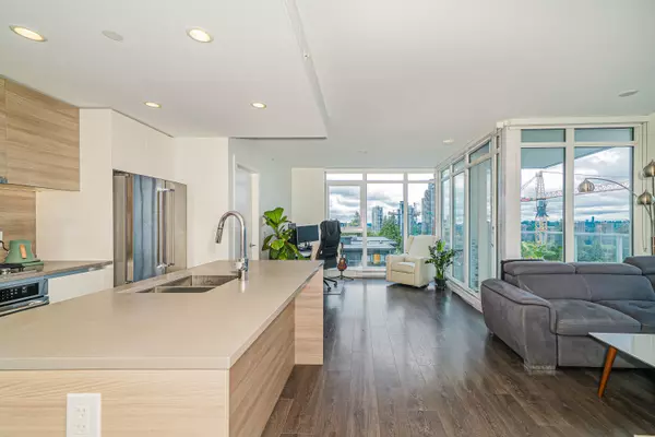 657 Whiting WAY #607 Coquitlam, BC V3J 0J6